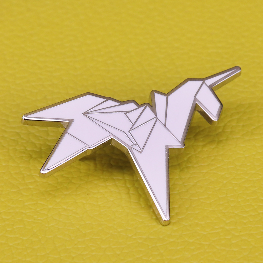 Embroidery Horse - Blade Runner origami unicorn brooch abstract