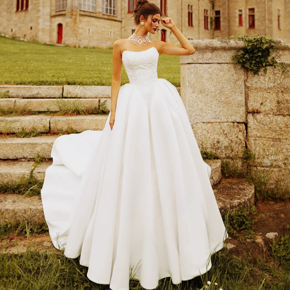 Customized Elegant Wedding Dre - Embroidery Online Designs avis et prix