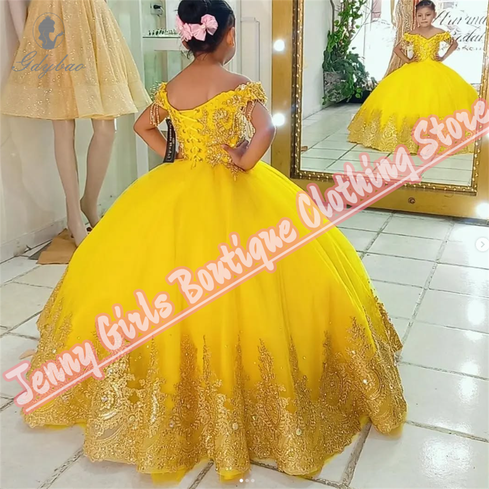 Yellow Beautiful Girl Birthday - Embroidery Yellow Flower avis et prix
