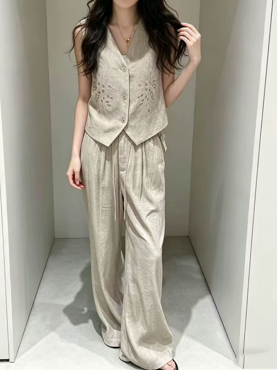Elegant linen embroidered slee - Embroidery Vest avis et prix
