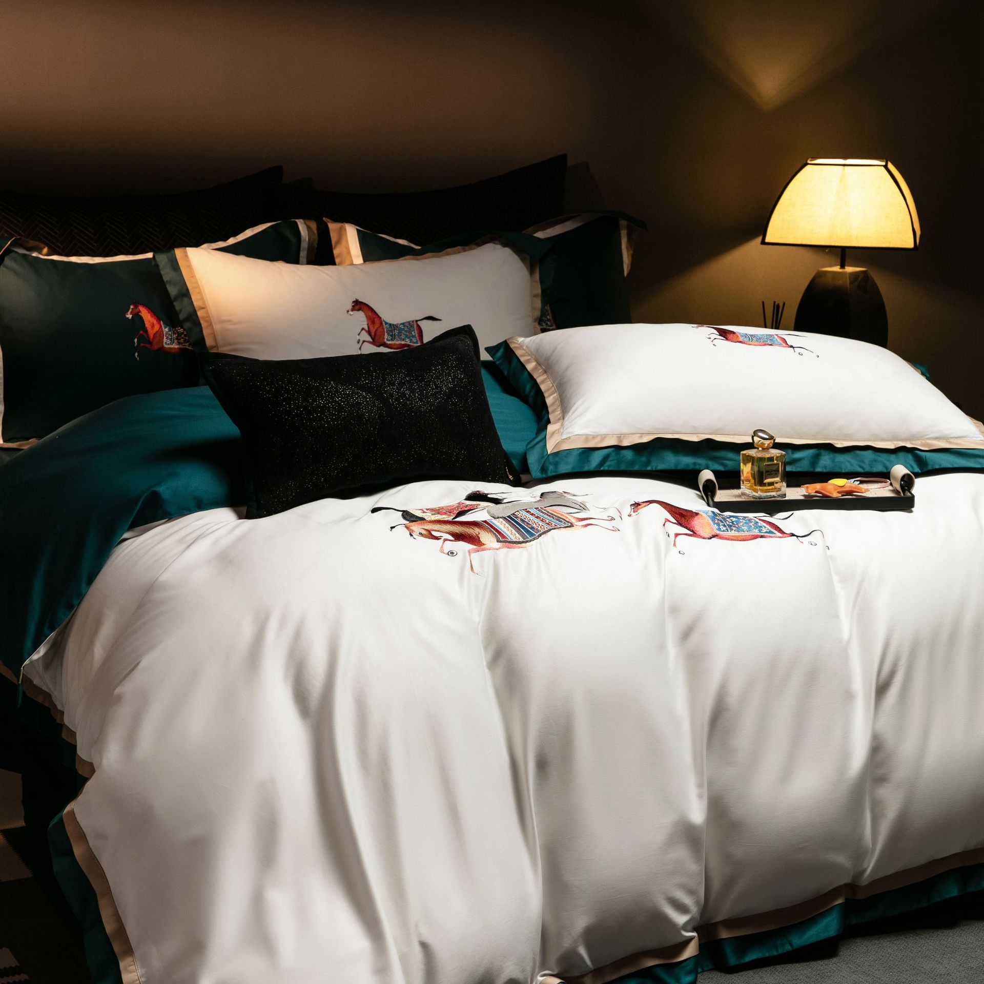 Luxury 1000TC Satin  Egyptian  - Embroidery Horse avis et prix