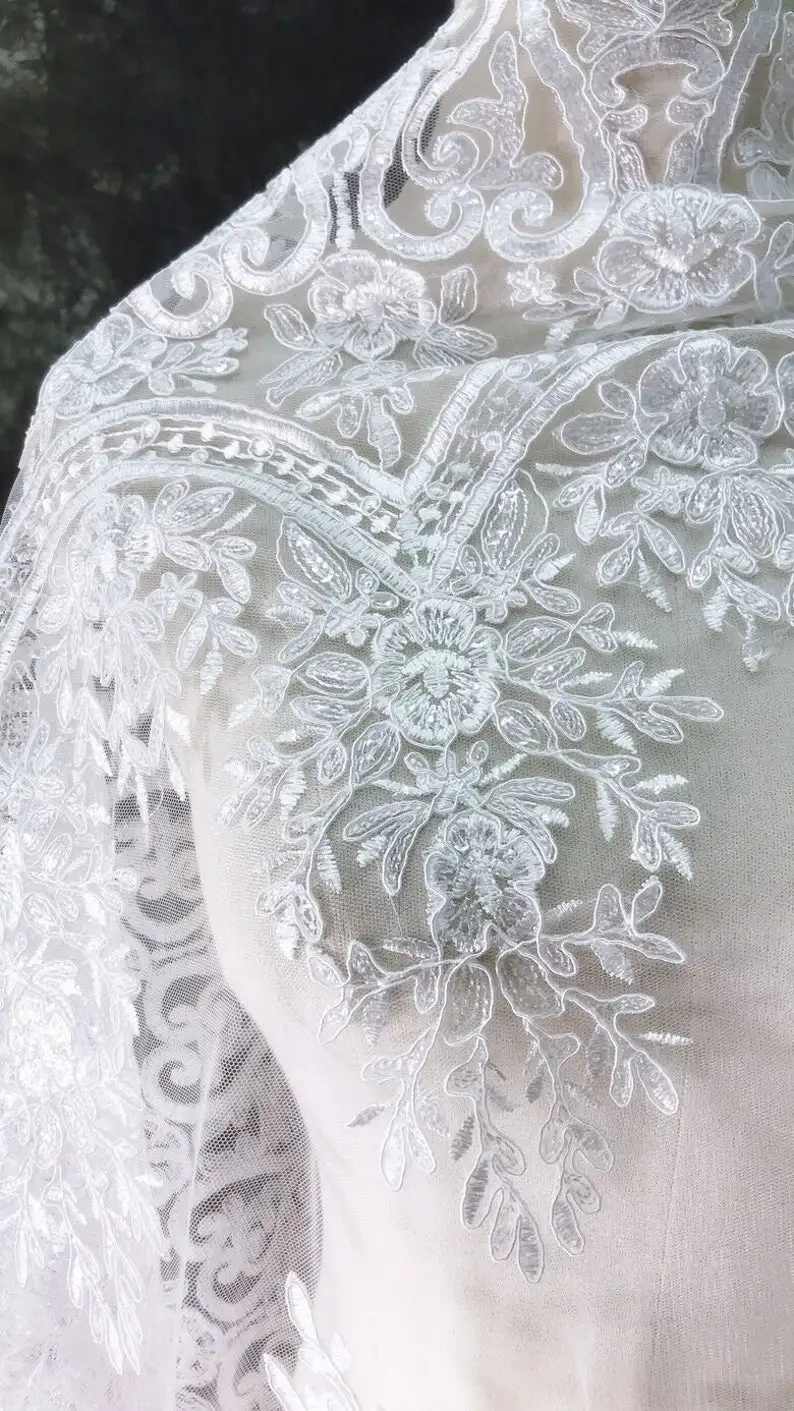 White Vintage Flower Embroider - Embroidery Veil avis et prix