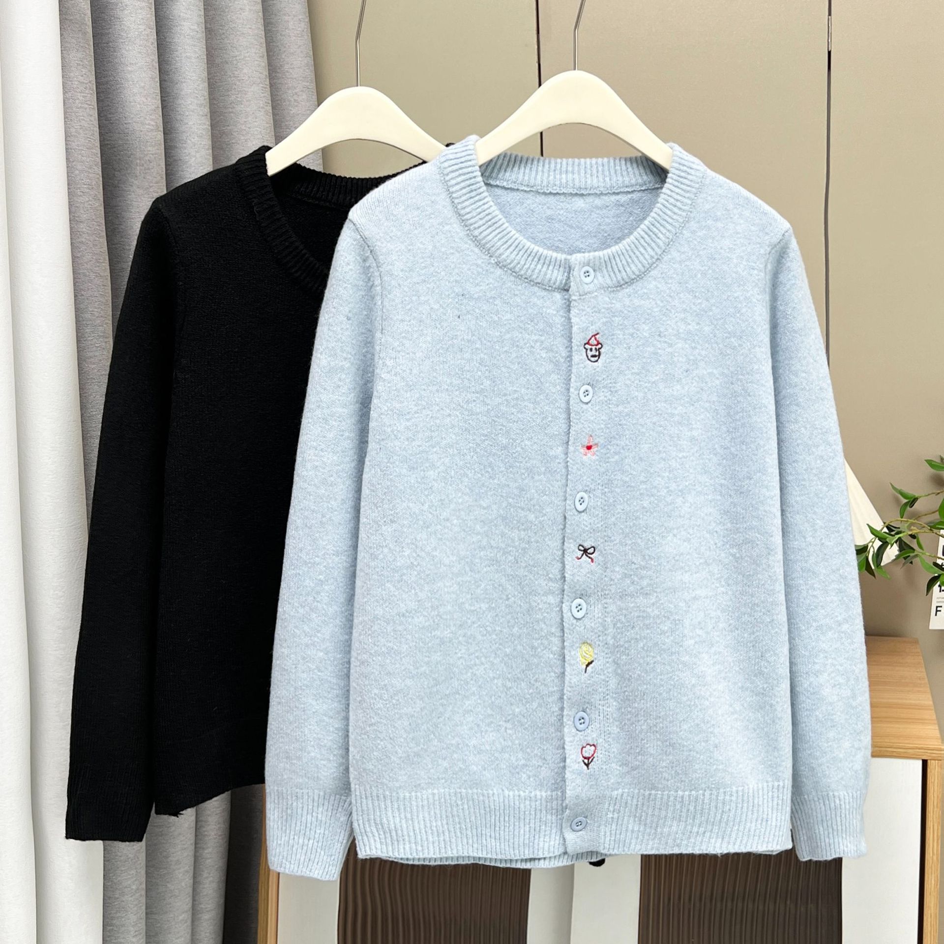 XXXL Fashion Plus Size Women's - Embroidery Cardigan avis et prix