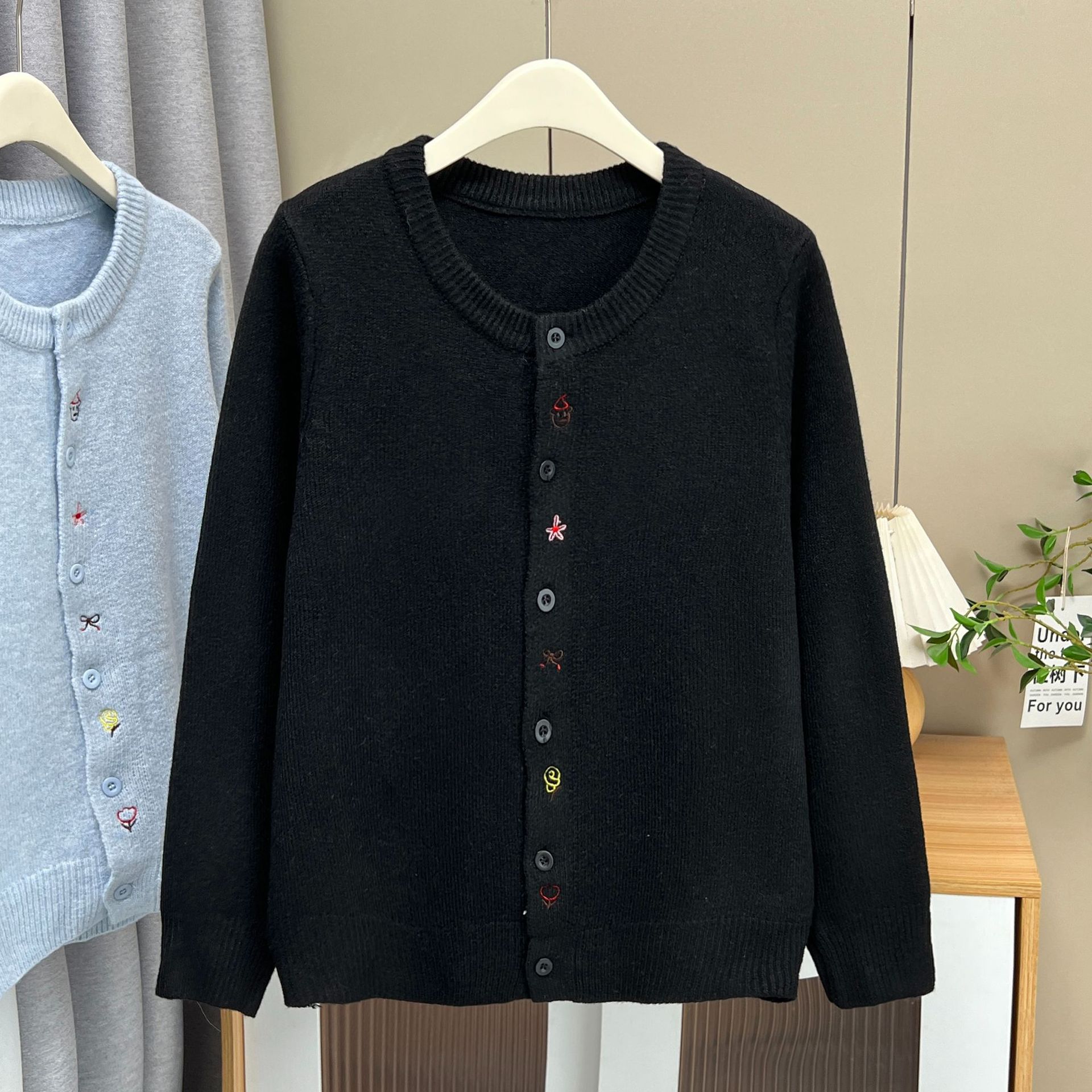 XXXL Fashion Plus Size Women's - Embroidery Cardigan avis et prix