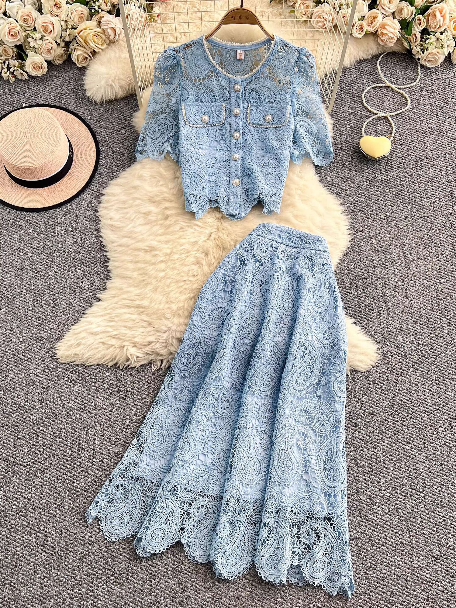 Elegant Pearl Long Dress Suits - Embroidery Uniforms avis et prix