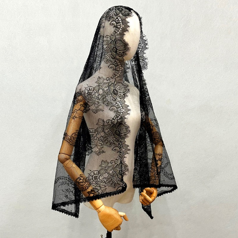 New Elegant Lace Scarf Hollow  - Embroidery Veil avis et prix