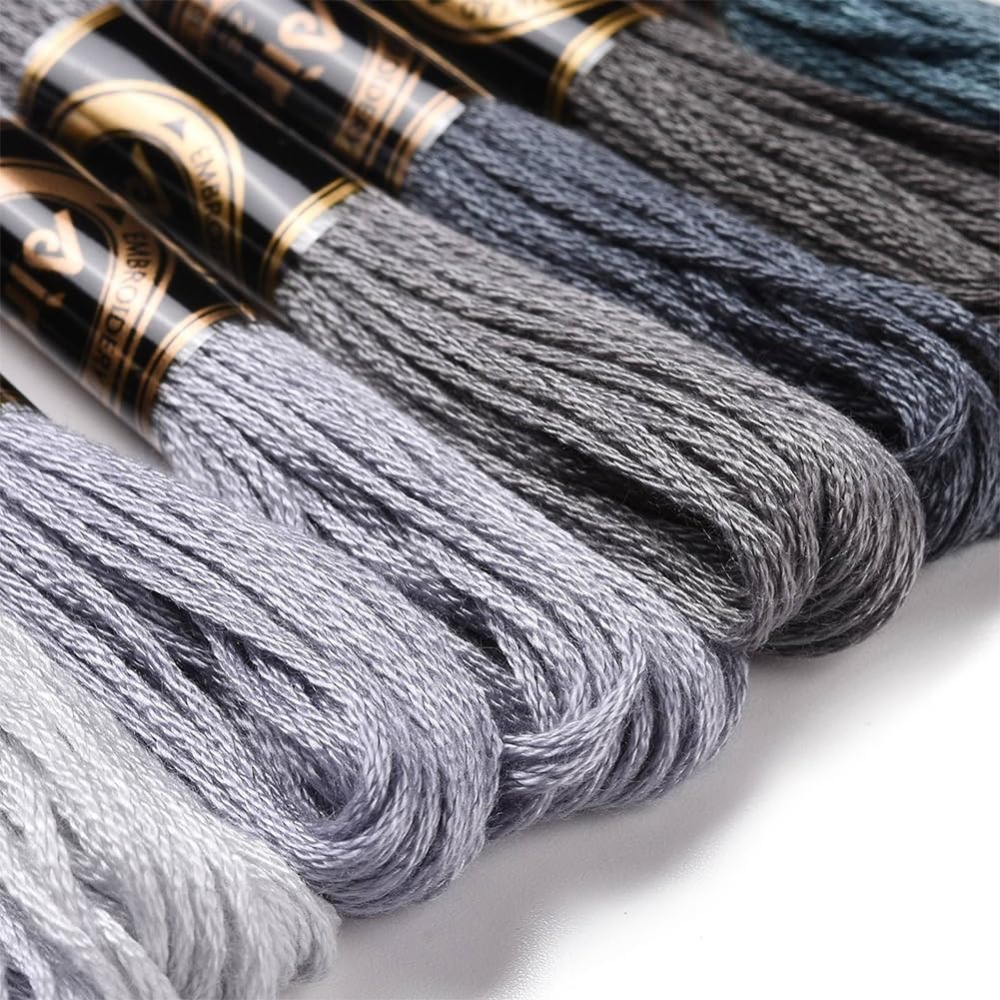 8 Skeins 70 Yards Grey Friends - Embroidery X Stitch avis et prix