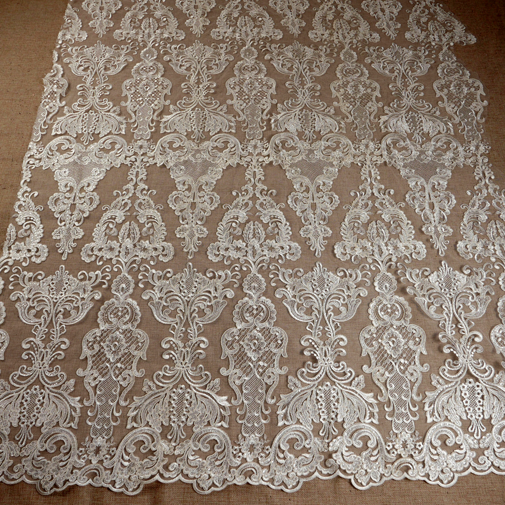 HelluyerDc ivory,black sequins - Embroidery Converter avis et prix
