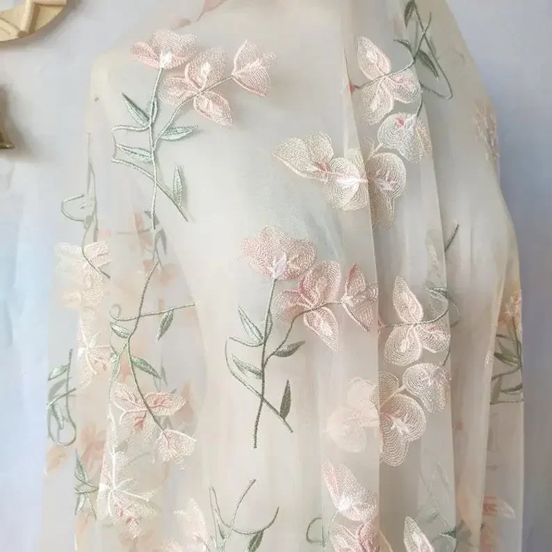 Beautiful Flower Lace fabric A - Embroidery Veil avis et prix