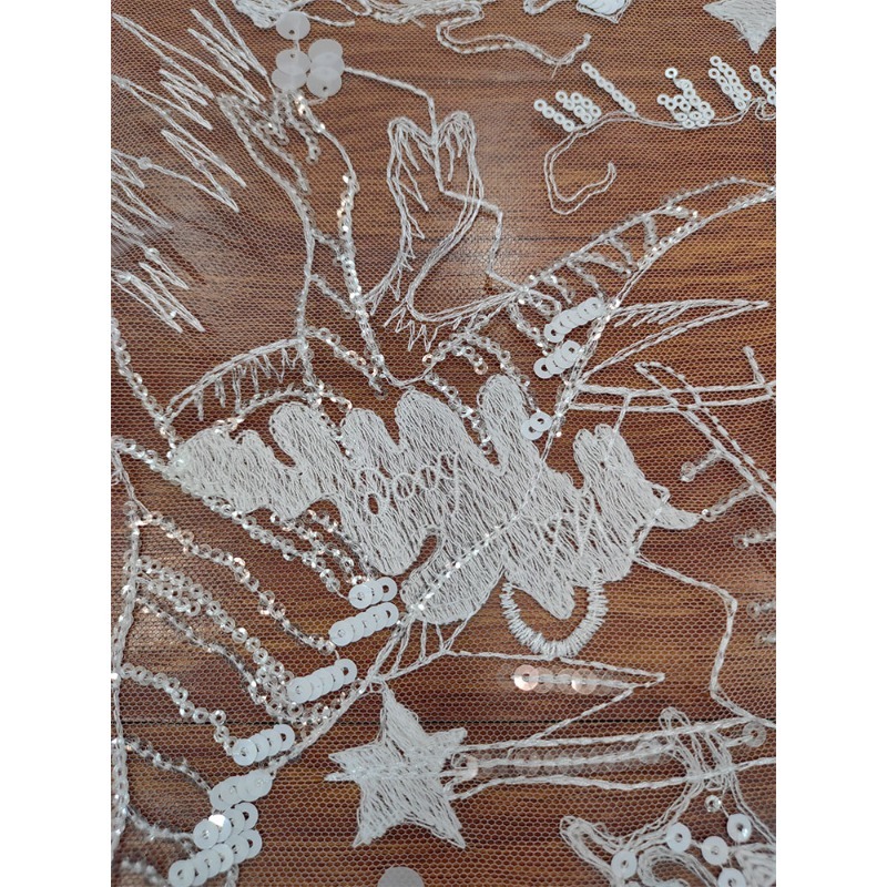 New Exquisite and Soft Decal L - Embroidery Veil avis et prix