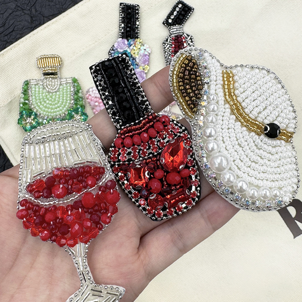 Handmade beads and rhinestones - Embroidery Viewer avis et prix