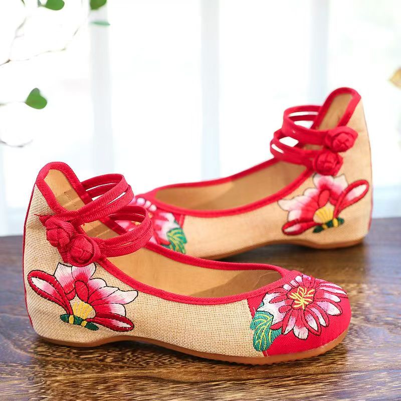 Woman Wedges Embroidered Cloth - Embroidery Horse avis et prix